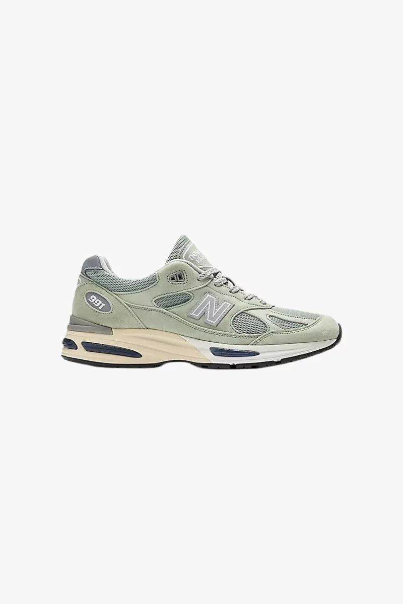 New Balance 991v2 Made in UK Sneakers – Sea Grass | Centre Commercial