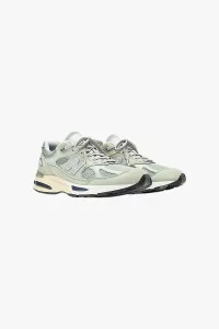 New Balance 991v2 Made in UK Sneakers – Sea Grass | Centre Commercial