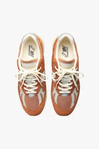 New Balance 991v2 Vintage Sports Sneakers – Potters Clay/Sienna | Centre Commercial