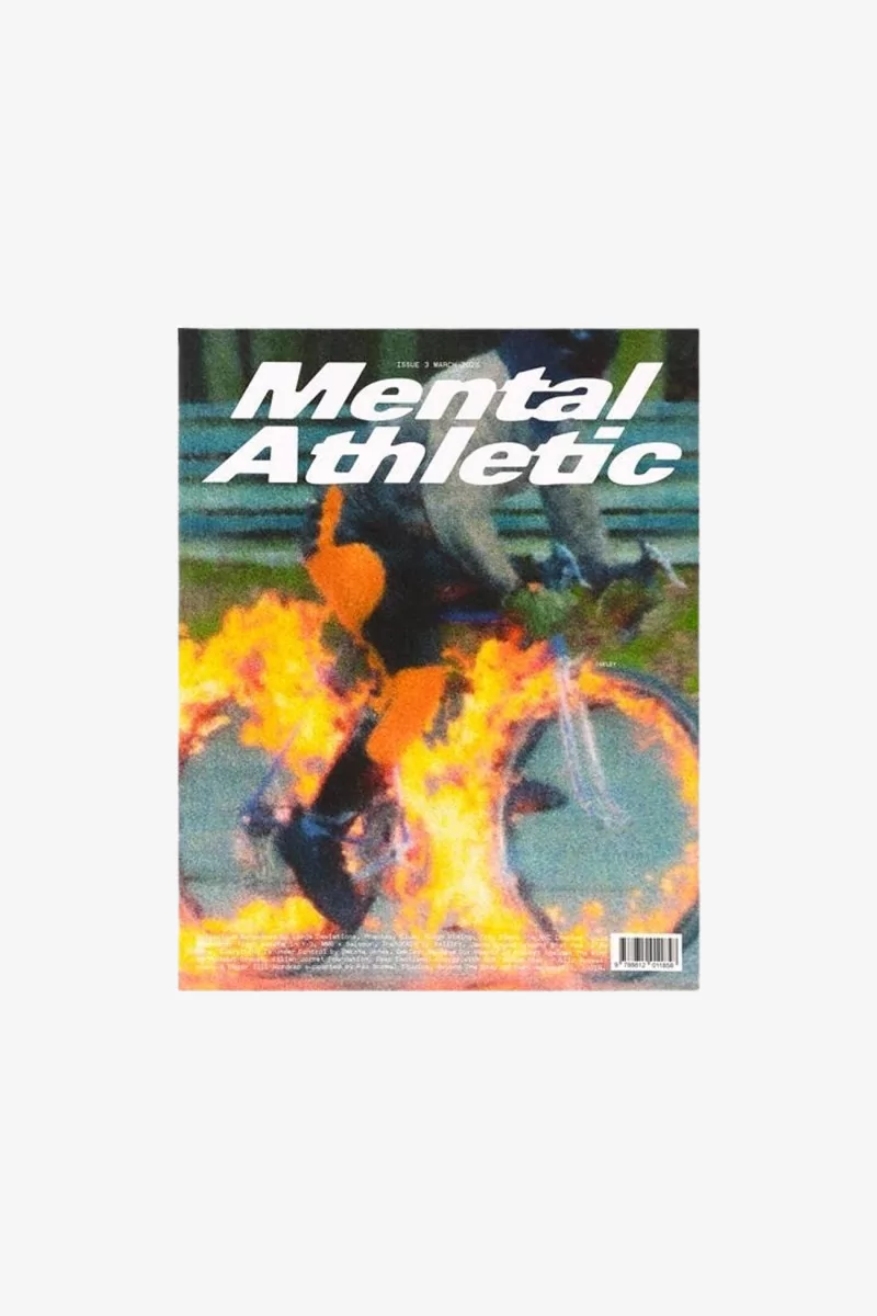 Mental Athletic Issue N°3 Cover Oakley – Running Magazine | Centre Commercial
