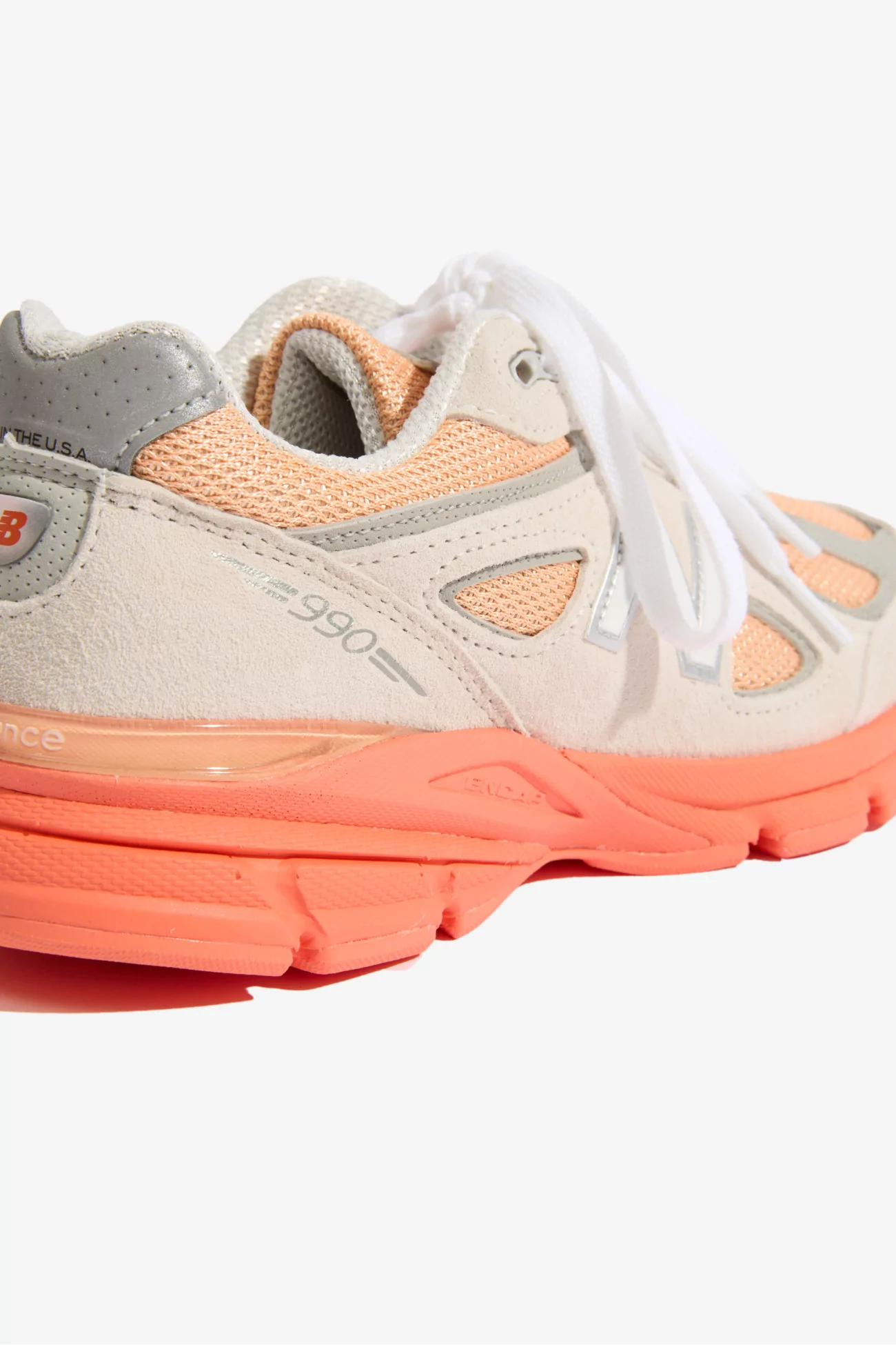 Baskets Femme New Balance 990v4 Made in USA – Moonbeam / Tangerine | Centre Commercial