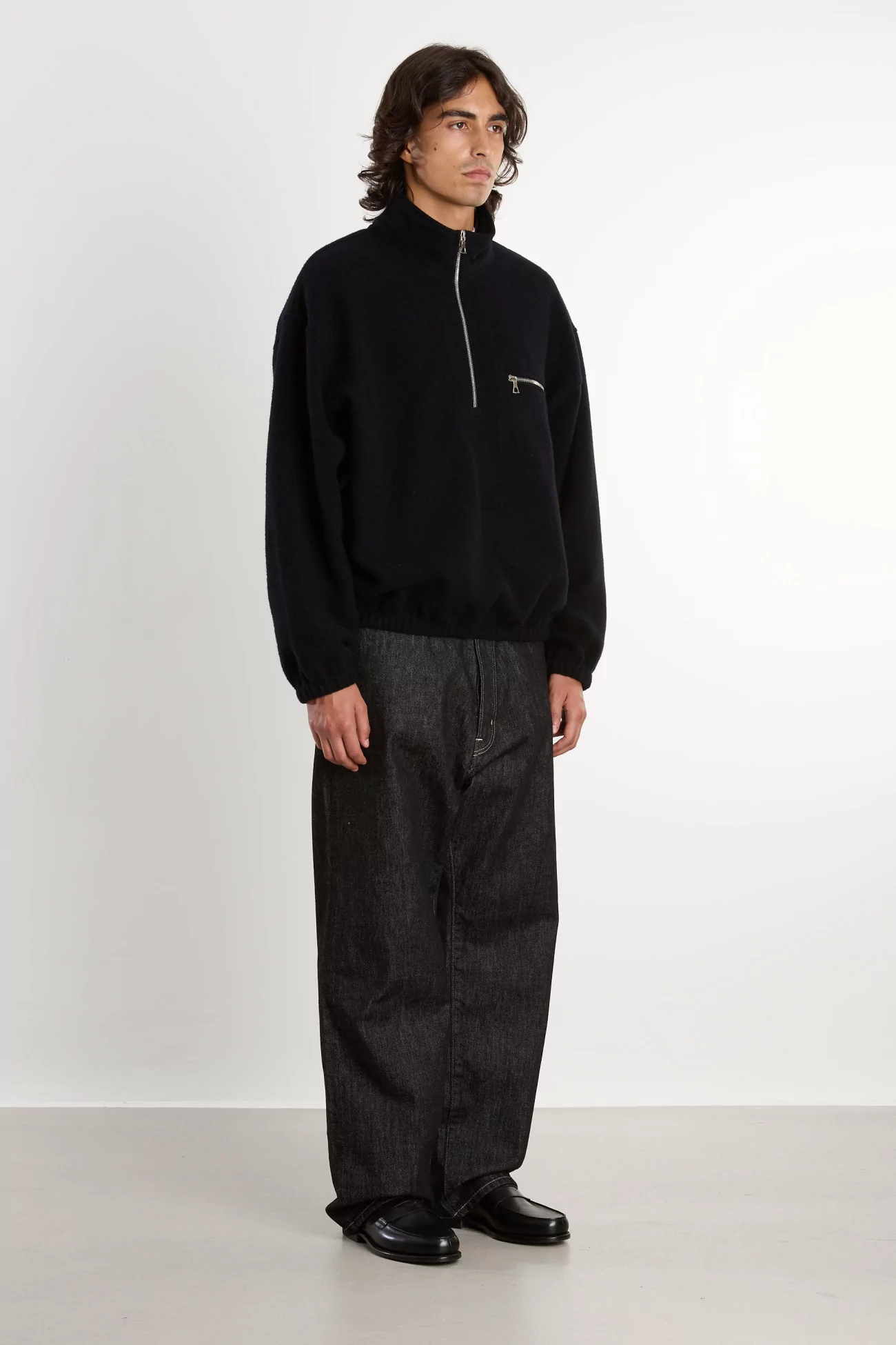 RIER Natural Wool Fleece Pullover – Black | Centre Commercial