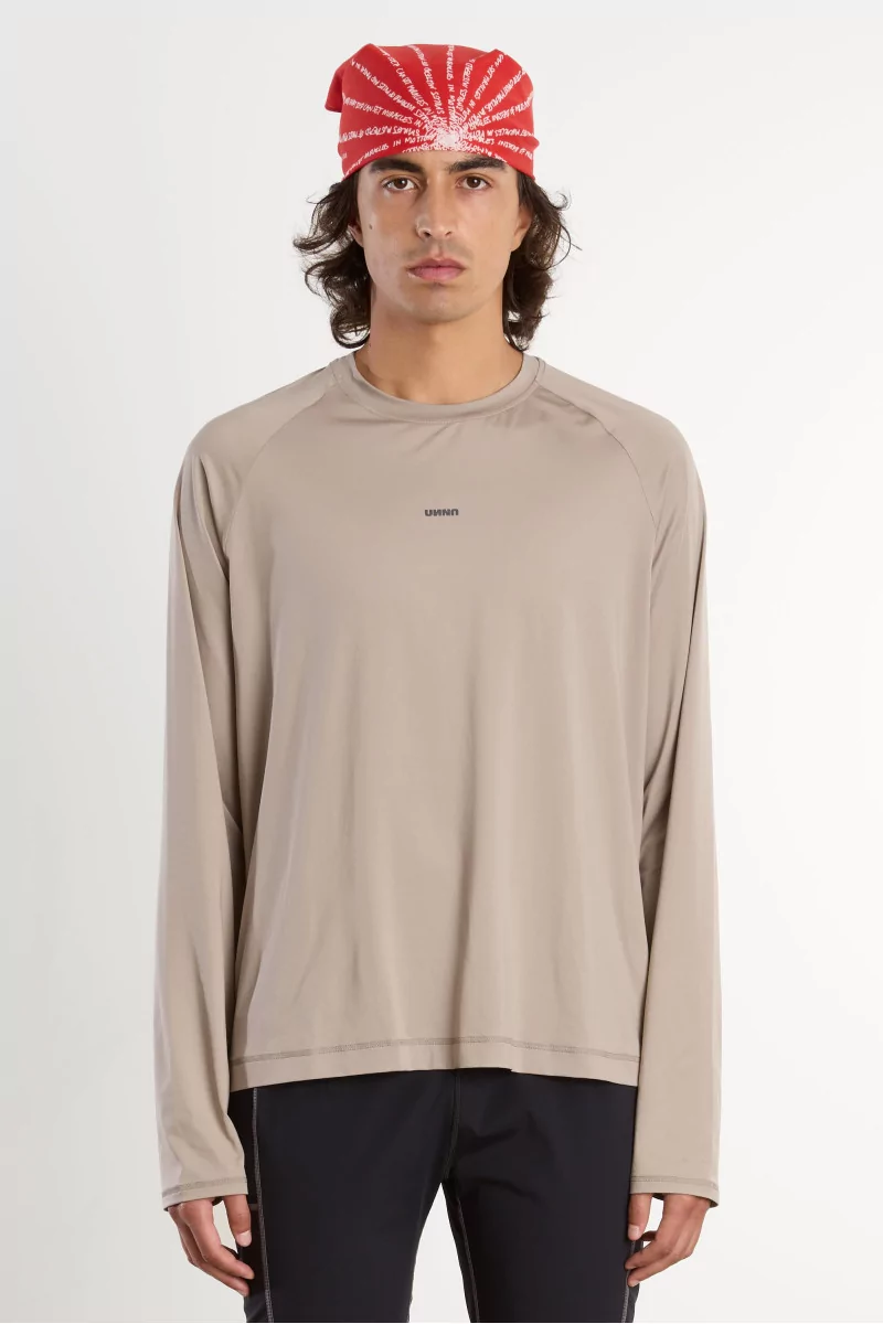 UNNA Shiny Long Sleeve Running Base Layer – Warm Sand | Centre Commercial
