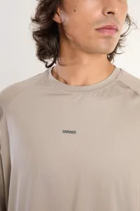 UNNA Shiny Long Sleeve Running Base Layer – Warm Sand | Centre Commercial