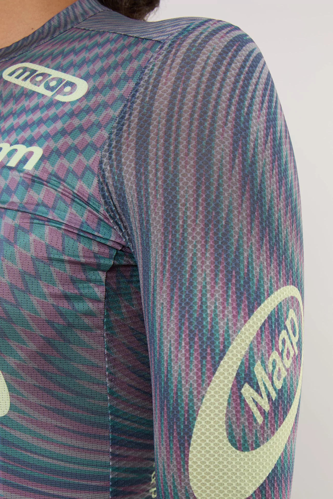 Men's Spectrum Pro Air LS Cycling Jersey MAAP – Hologram | Centre Commercial