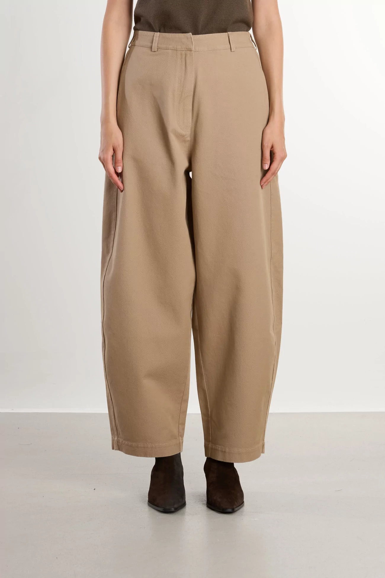 Cordera Cotton Curved Women's Pants – Camel | Centre Commercial