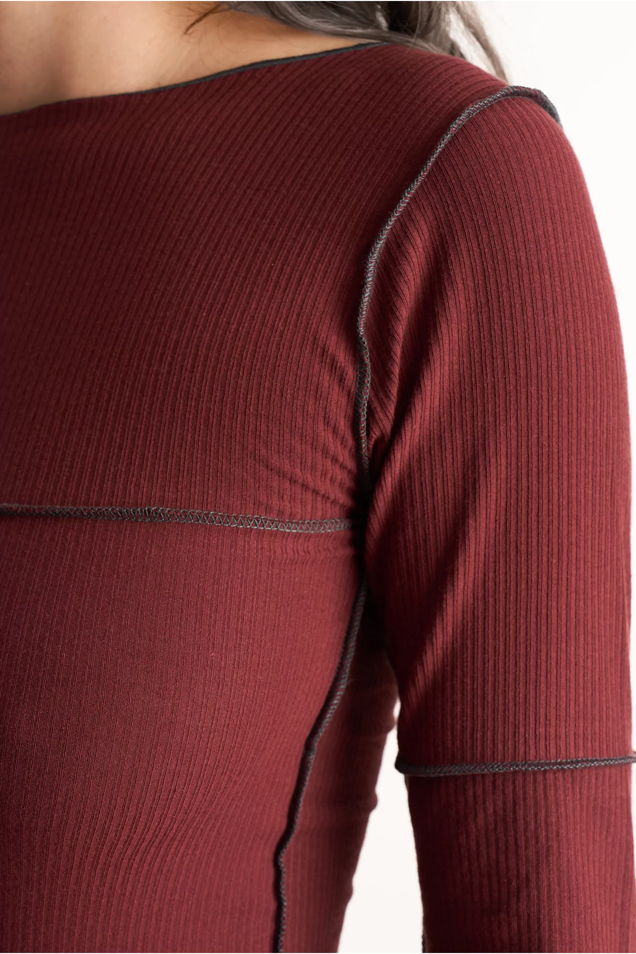 Cinder Turtleneck Ribbed Organic Cotton – Nara Red | Centre Commercial