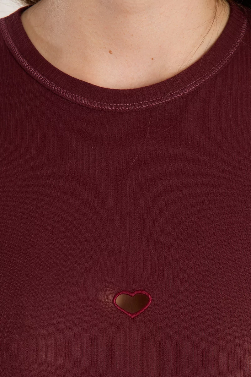 Heart Tee Organic Cotton Heart Cut-Out – Nara Red | Centre Commercial