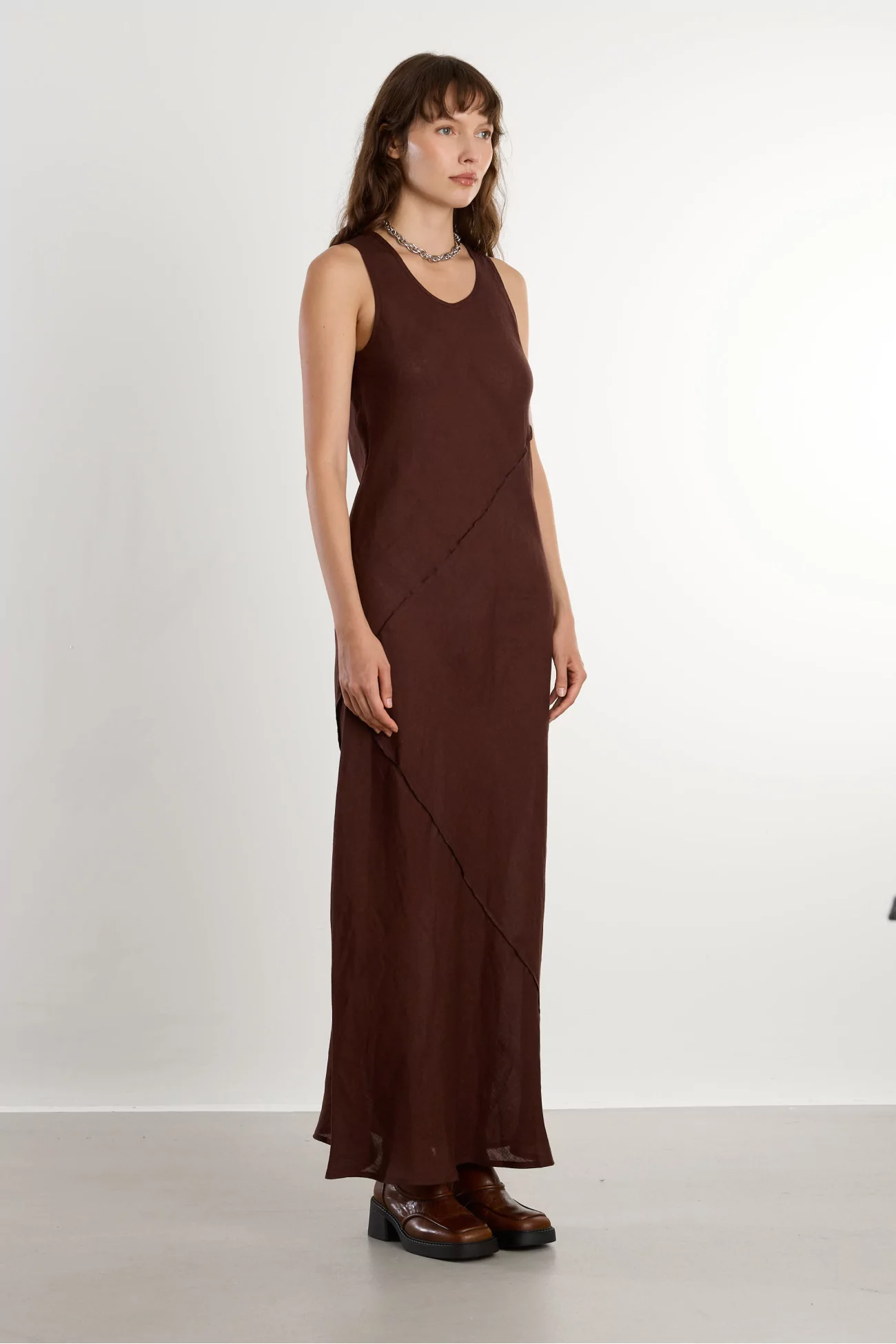 Robe Lava Lin Fin Coupe Biais – Ama Brown | Centre Commercial