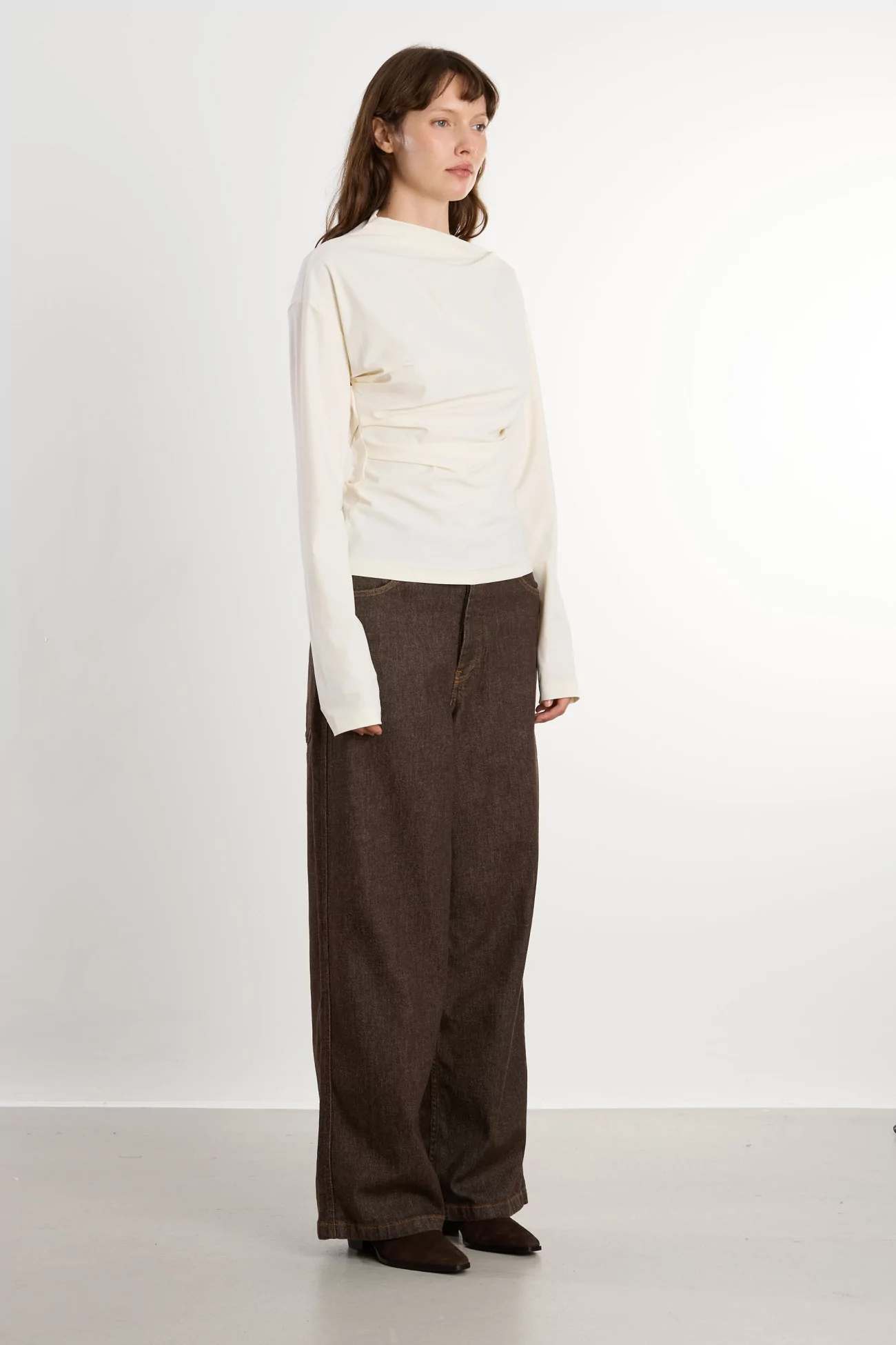 Women's Asymmetric Long Sleeve Top REYEM – Off-white | Centre Commercial