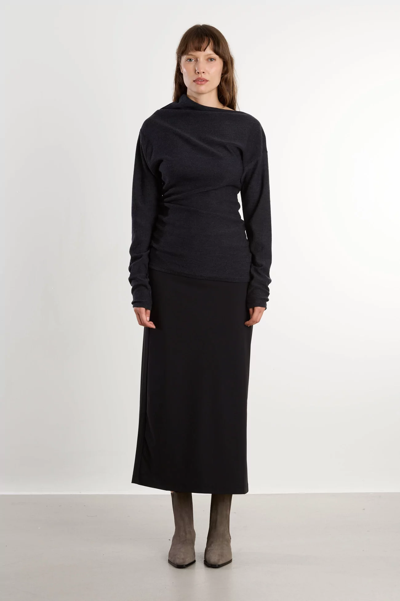 Women's Merino Wool Asymmetric Top REYEM – Gravity | Centre Commercial