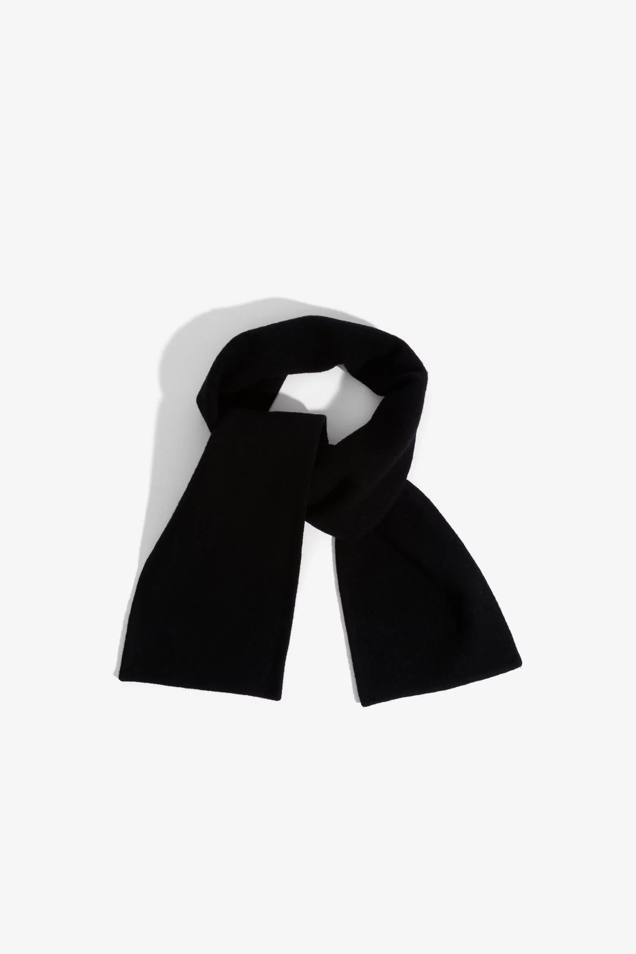 RIER Wool Fleece Scarf – Black | Centre Commercial