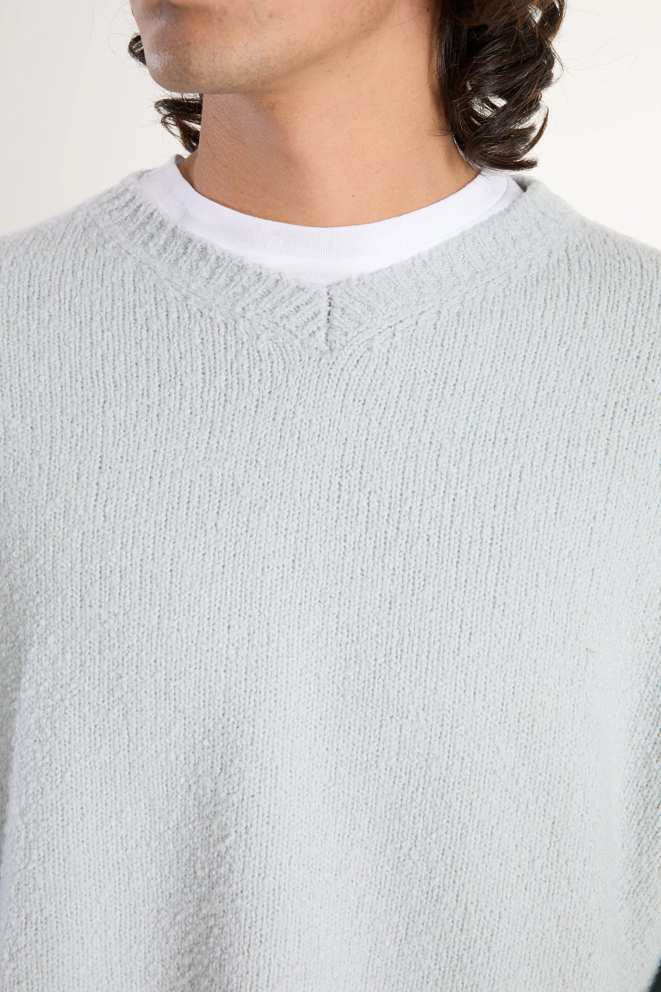 Men's Boucle Wool V-Neck Sweater – Talc Boucle | Centre Commercial