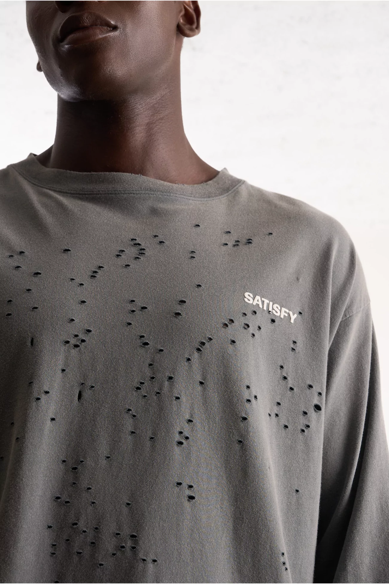 T-shirt Running Homme MothTech Coton Bio Satisfy – Faded Black | Centre Commercial