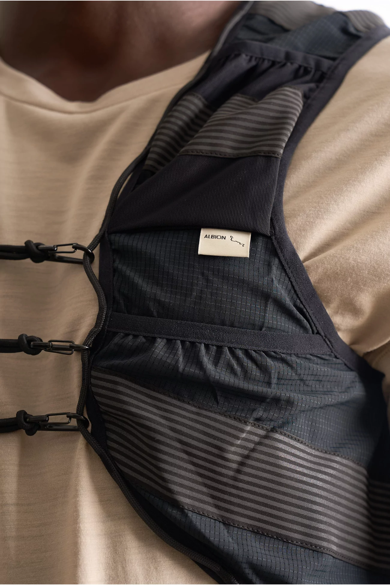 Cycling Visibility Cargo Vest Albion – Black | Centre Commercial