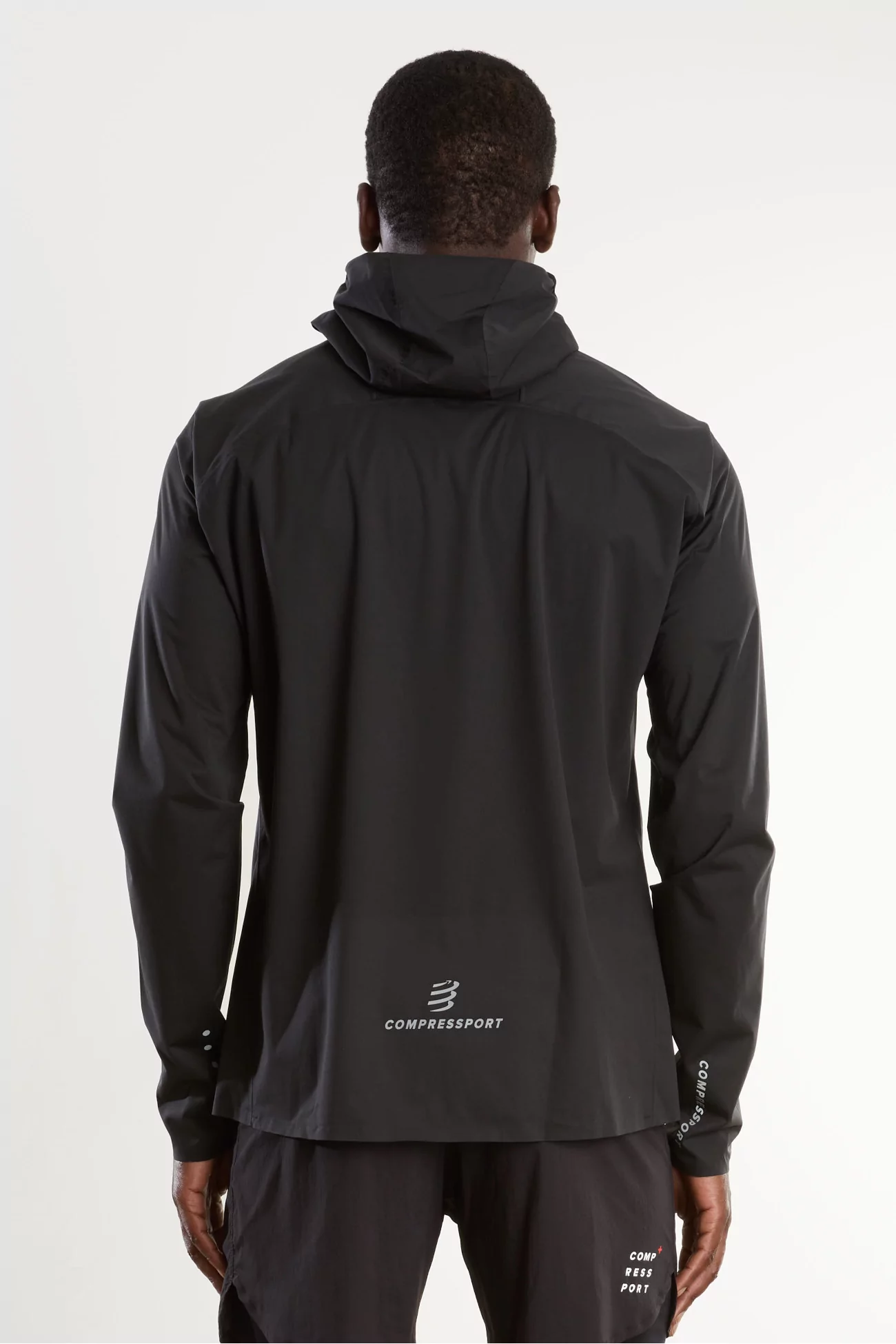 Compressport Tempest Waterproof Jacket – Black | Centre Commercial