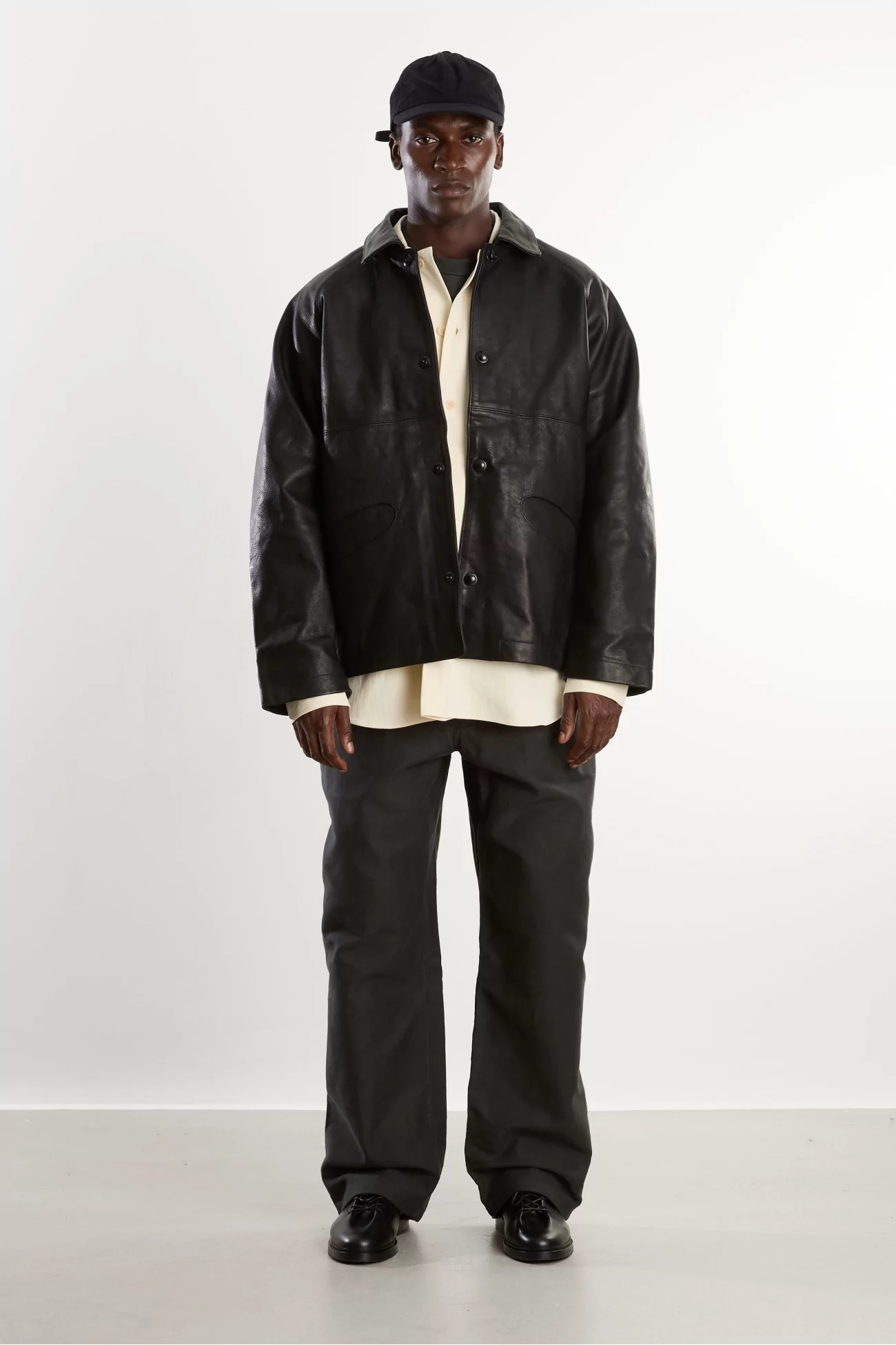 Veste Cuir Homme Tannage Végétal MAN-TLE – Black Hide | Centre Commercial