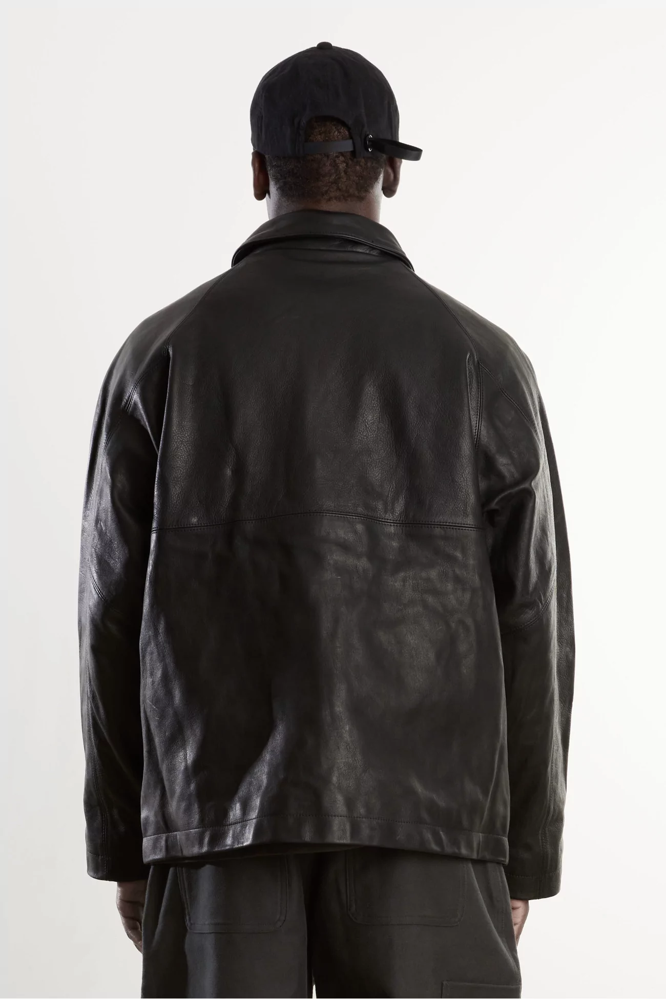 Veste Cuir Homme Tannage Végétal MAN-TLE – Black Hide | Centre Commercial