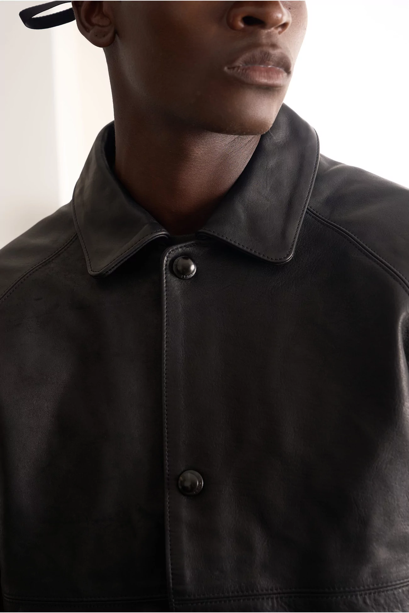 Veste Cuir Homme Tannage Végétal MAN-TLE – Black Hide | Centre Commercial