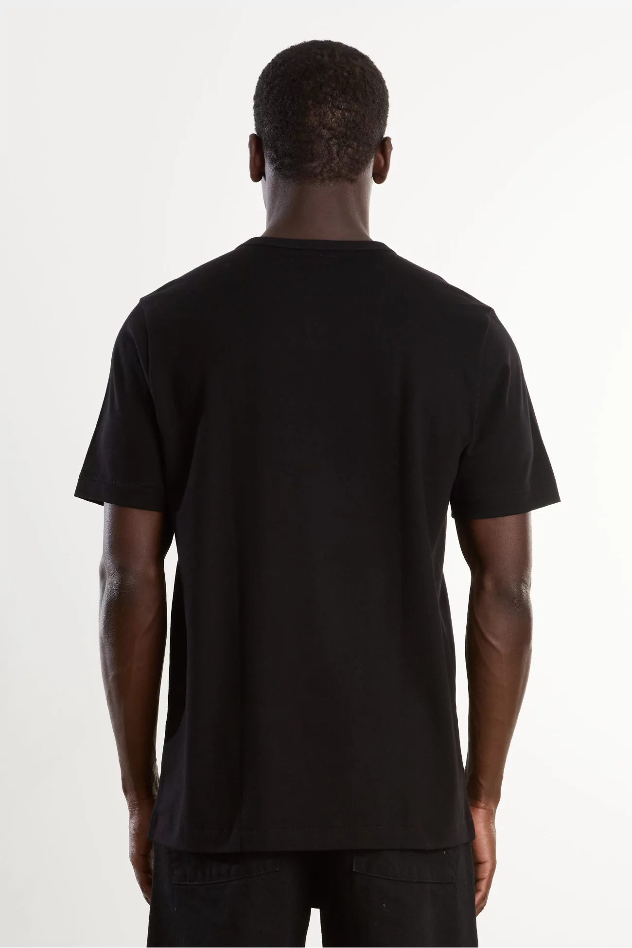 Merz b.Schwanen 2M15 Organic Cotton T-Shirt – Deep Black | Centre Commercial