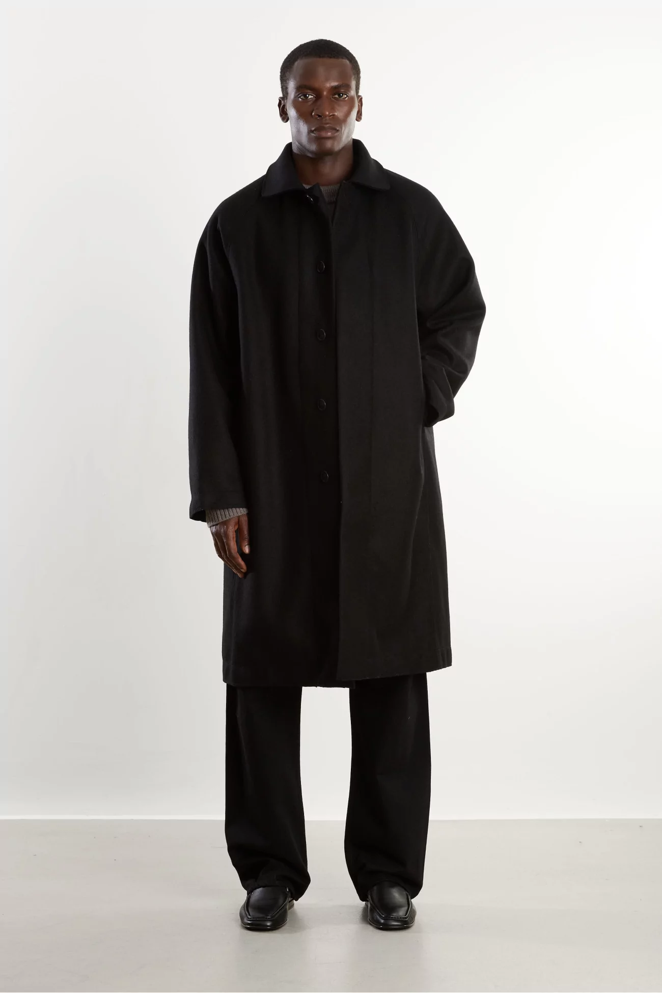 Arpenteur Utile Wool Coat – Black | Centre Commercial