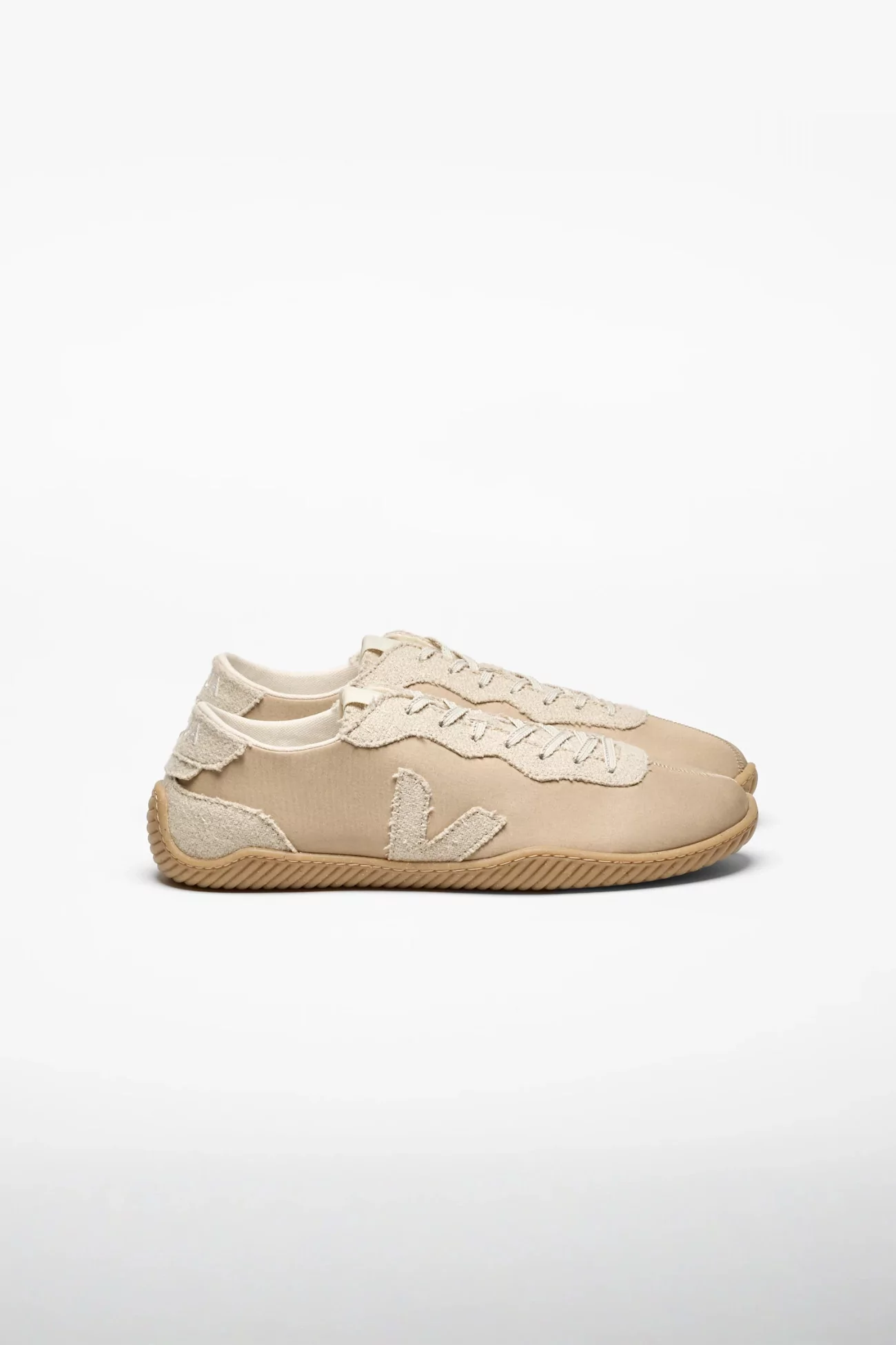 Jitsu Nolyn Veja x Baserange Sneakers – Almond Natural | Centre Commercial