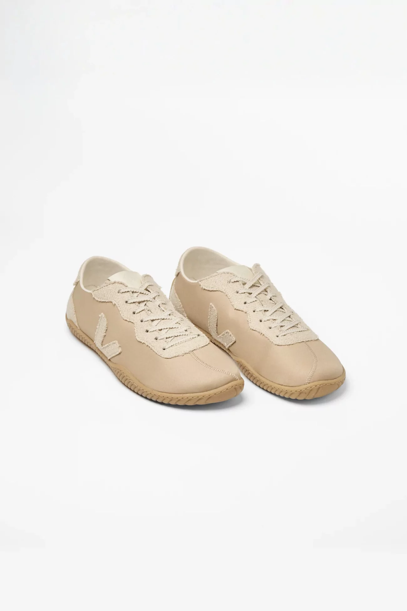 Baskets Jitsu Nolyn Veja x Baserange – Almond Natural | Centre Commercial