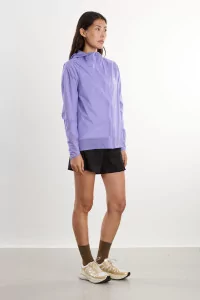 Compressport Hurricane Women's Waterproof Jacket – Aster Purple | Centre Commercial