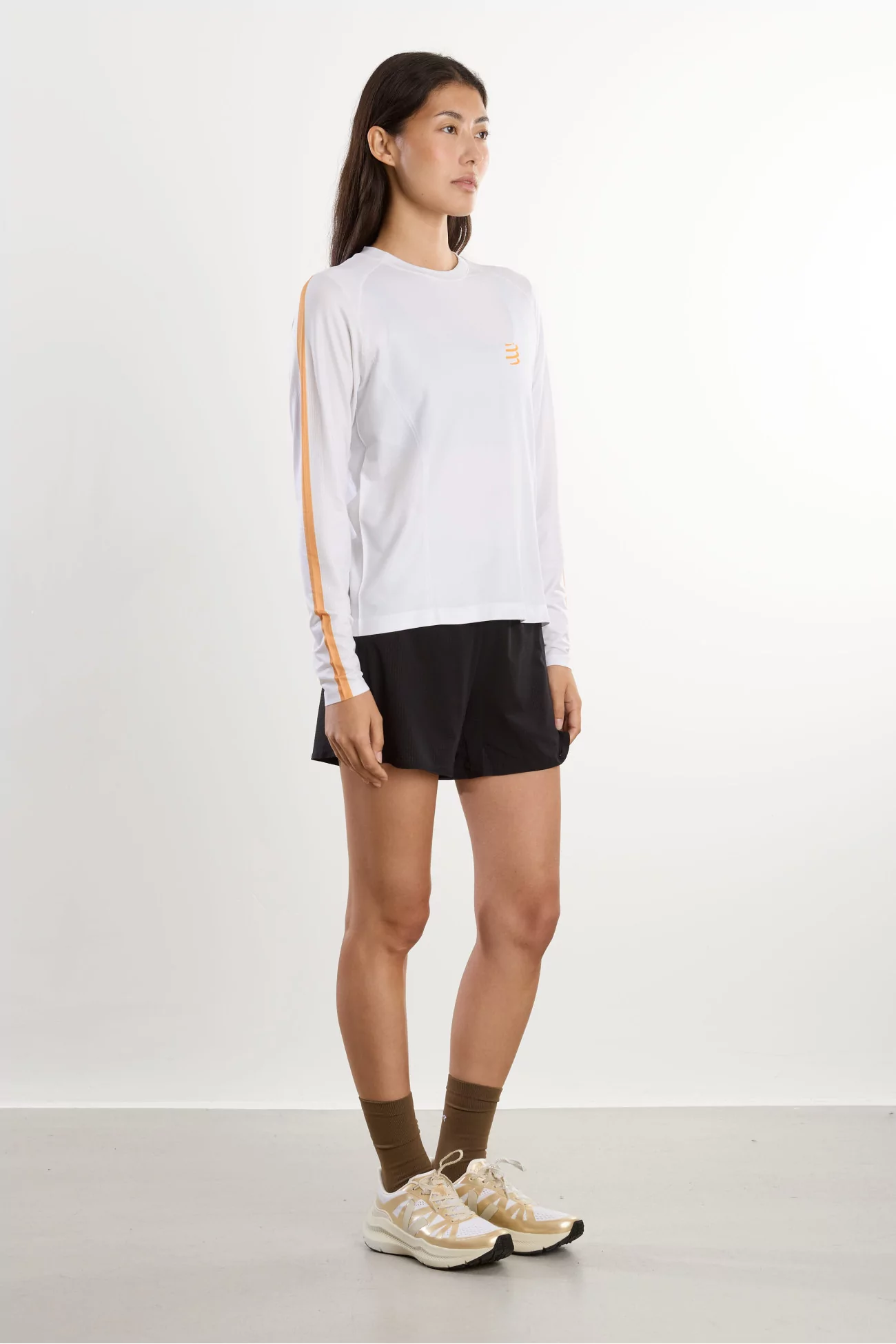 T-shirt Running Femme Compressport Performance – Gray/Apricot | Centre Commercial
