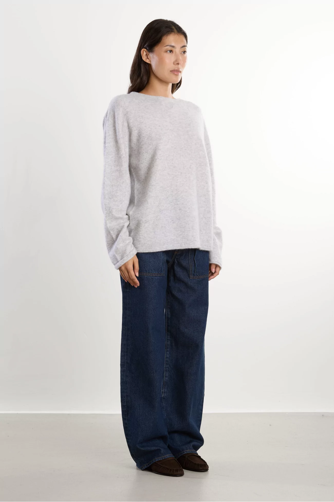 Cashmere Silk Relaxed T-shirt – Light Grey | Centre Commercial