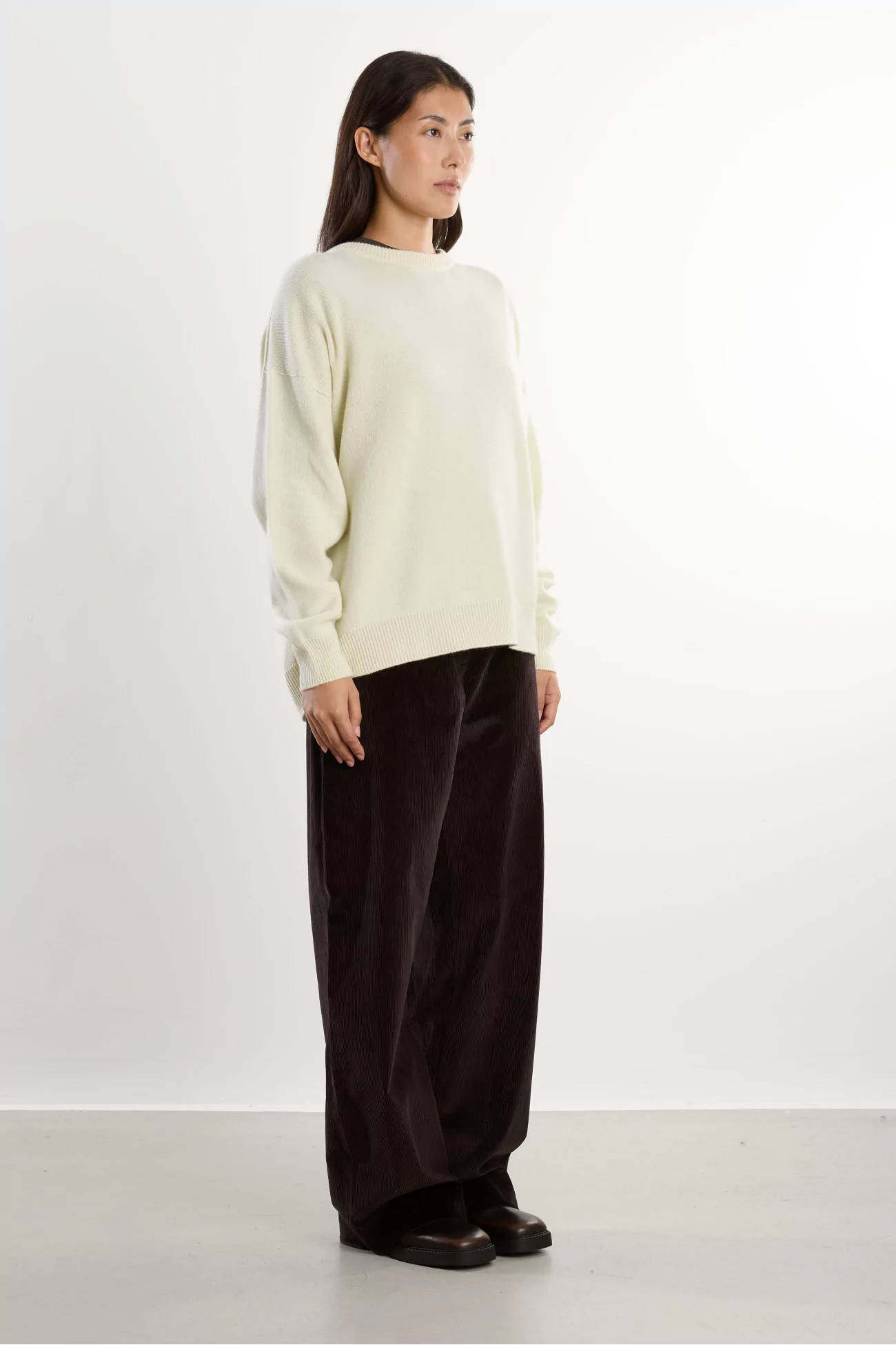 Cariaggi Cashmere Crewneck Sweater – Ivory | Centre Commercial