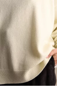 Cariaggi Cashmere Crewneck Sweater – Ivory | Centre Commercial