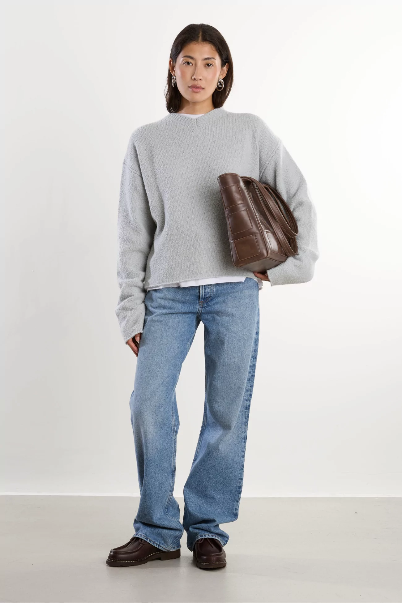 Men's Boucle Wool V-Neck Sweater – Talc Boucle | Centre Commercial