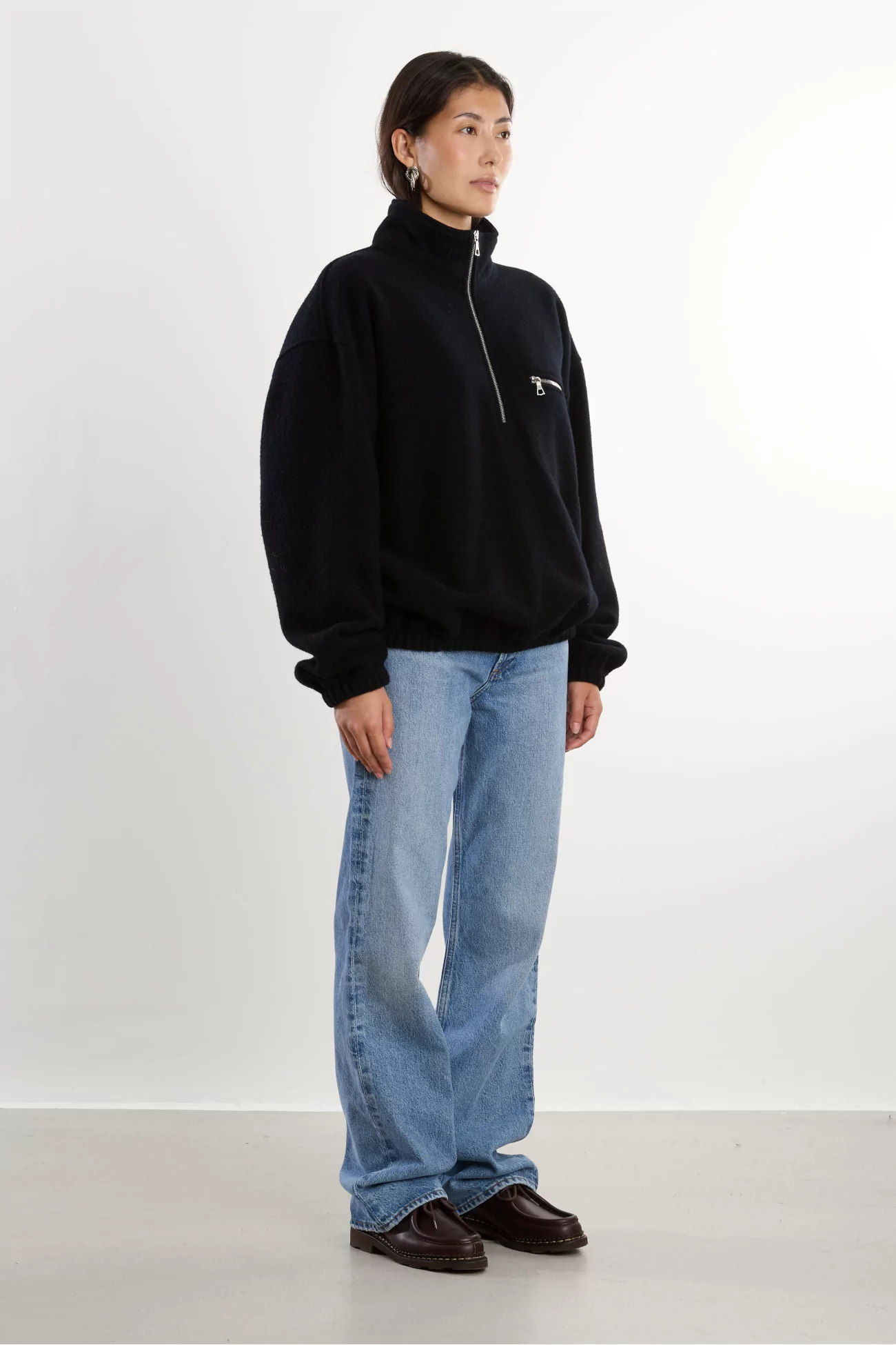 RIER Natural Wool Fleece Pullover – Black | Centre Commercial