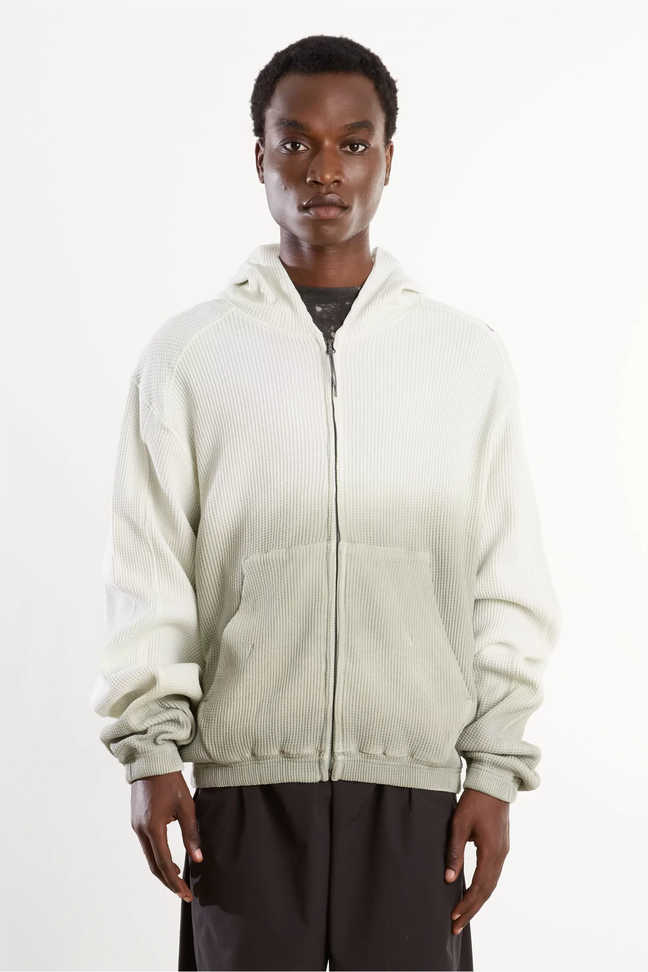 Sweat Zippé Coton Bio ROA Bee Sun Faded – Dirty White | Centre Commercial