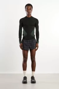 Base Layer Compression ROA Daze Seamless – Black | Centre Commercial