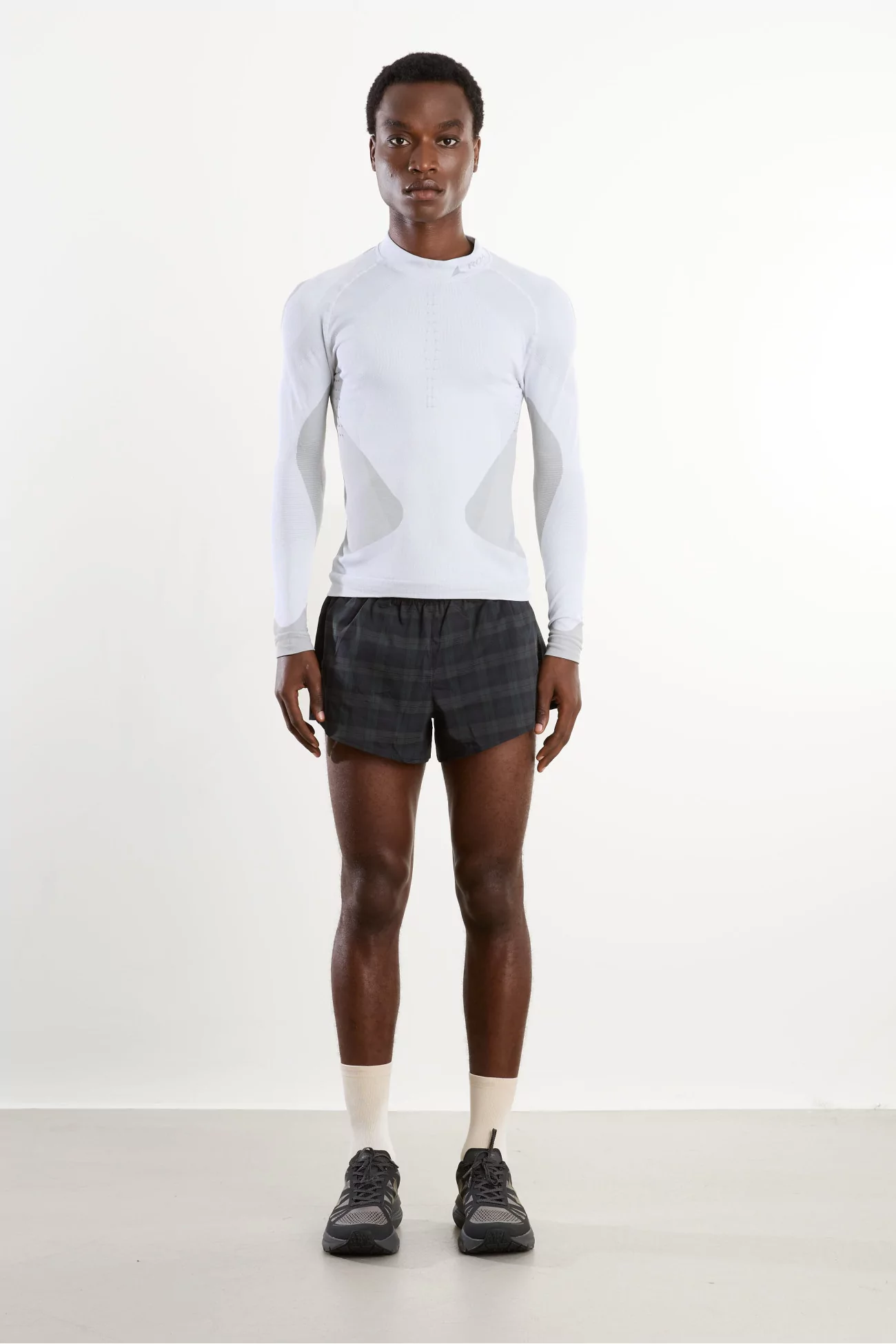 Base Layer Compression ROA Daze Seamless – White | Centre Commercial