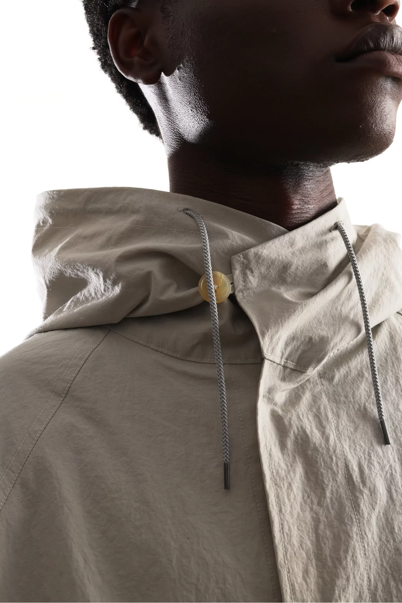 Blouson à capuche nylon Homme Taupe – Still By Hand