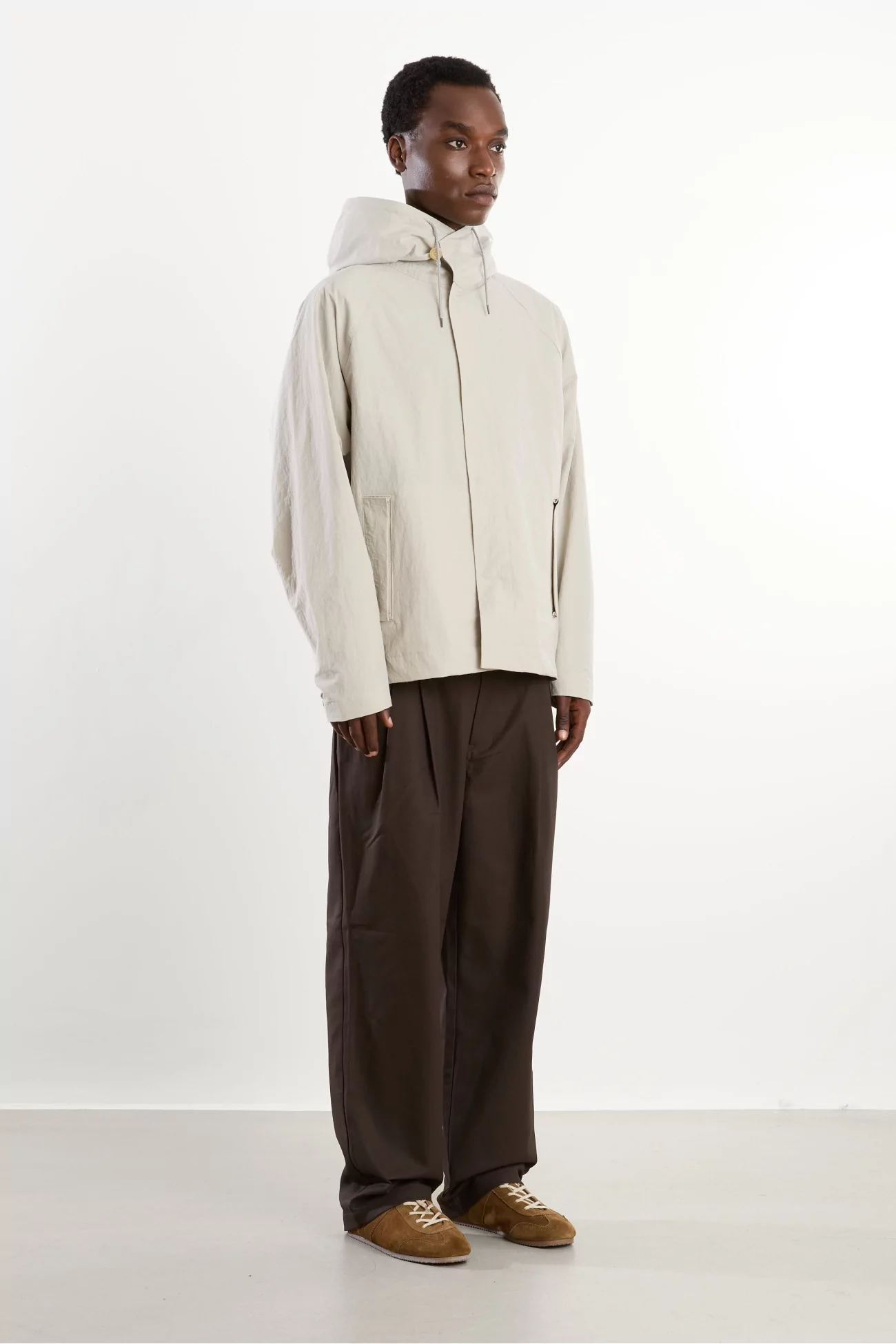 Blouson à capuche nylon Homme Taupe – Still By Hand