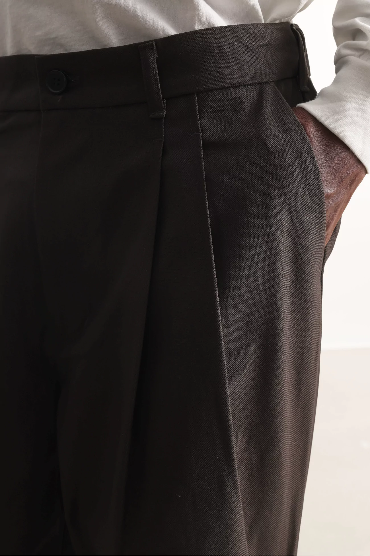 Cotton Pleated Pants Men Dark Brown – Still By Hand
