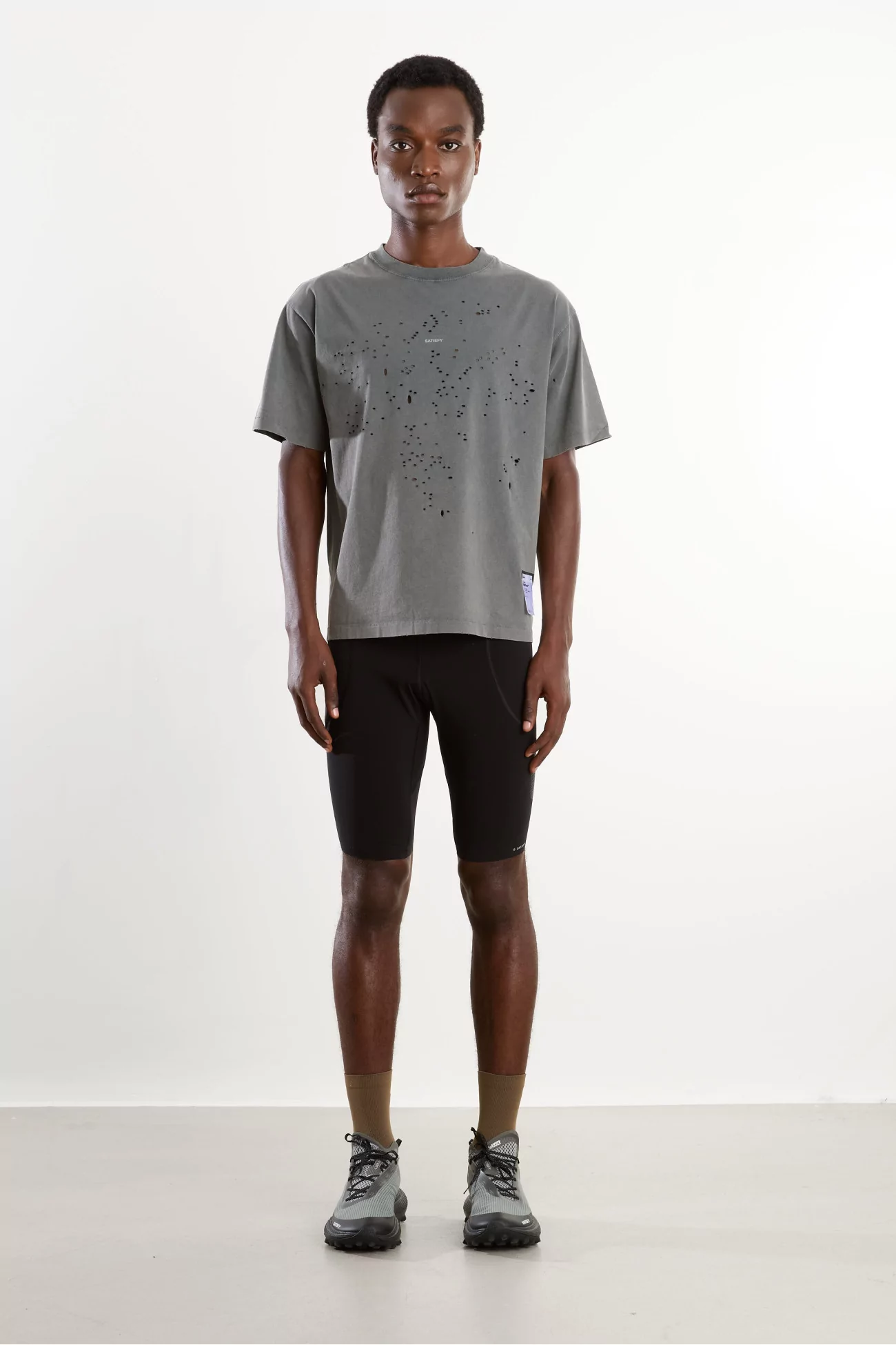 T-Shirt Satisfy MothTech Coton Bio Homme – Faded Black | Centre Commercial