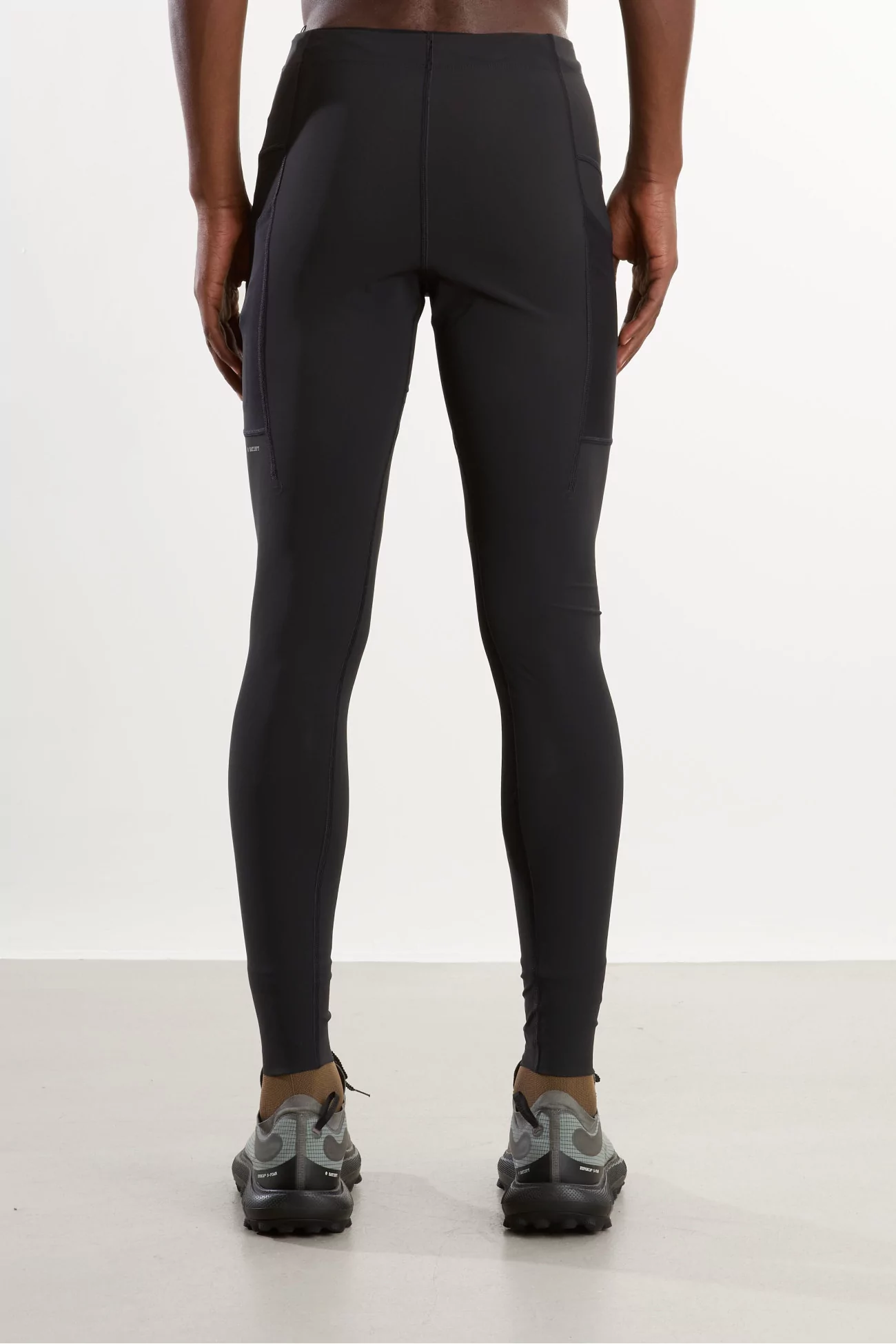 Collant Satisfy TechSilk Evo Cargo Running Homme – Black | Centre Commercial