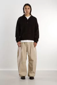 Lambswool Runaway Neck Jumper – Dark Brown | Centre Commercial