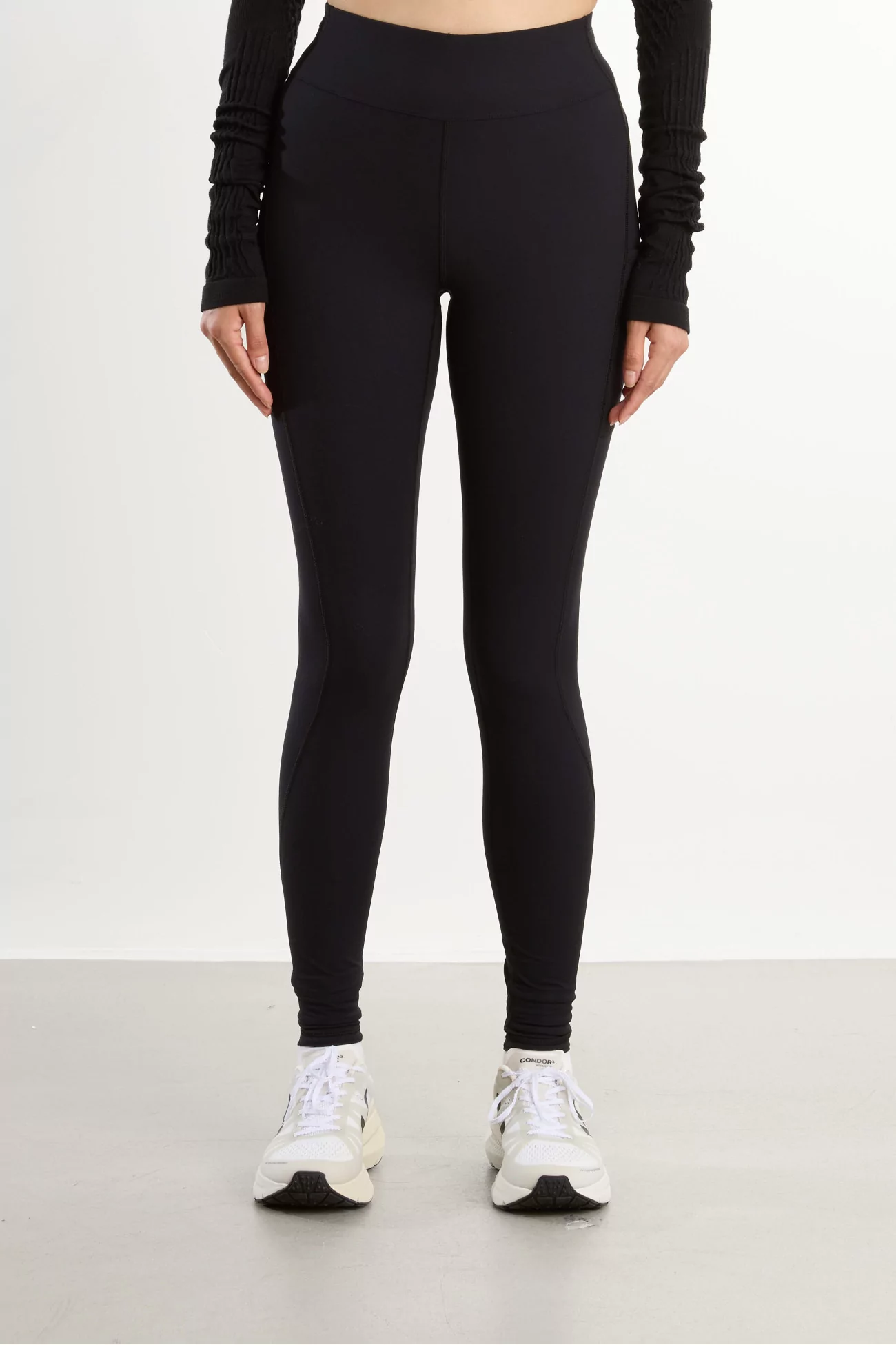 Collant Running Femme Laine Isolant Ursula – Black | Centre Commercial