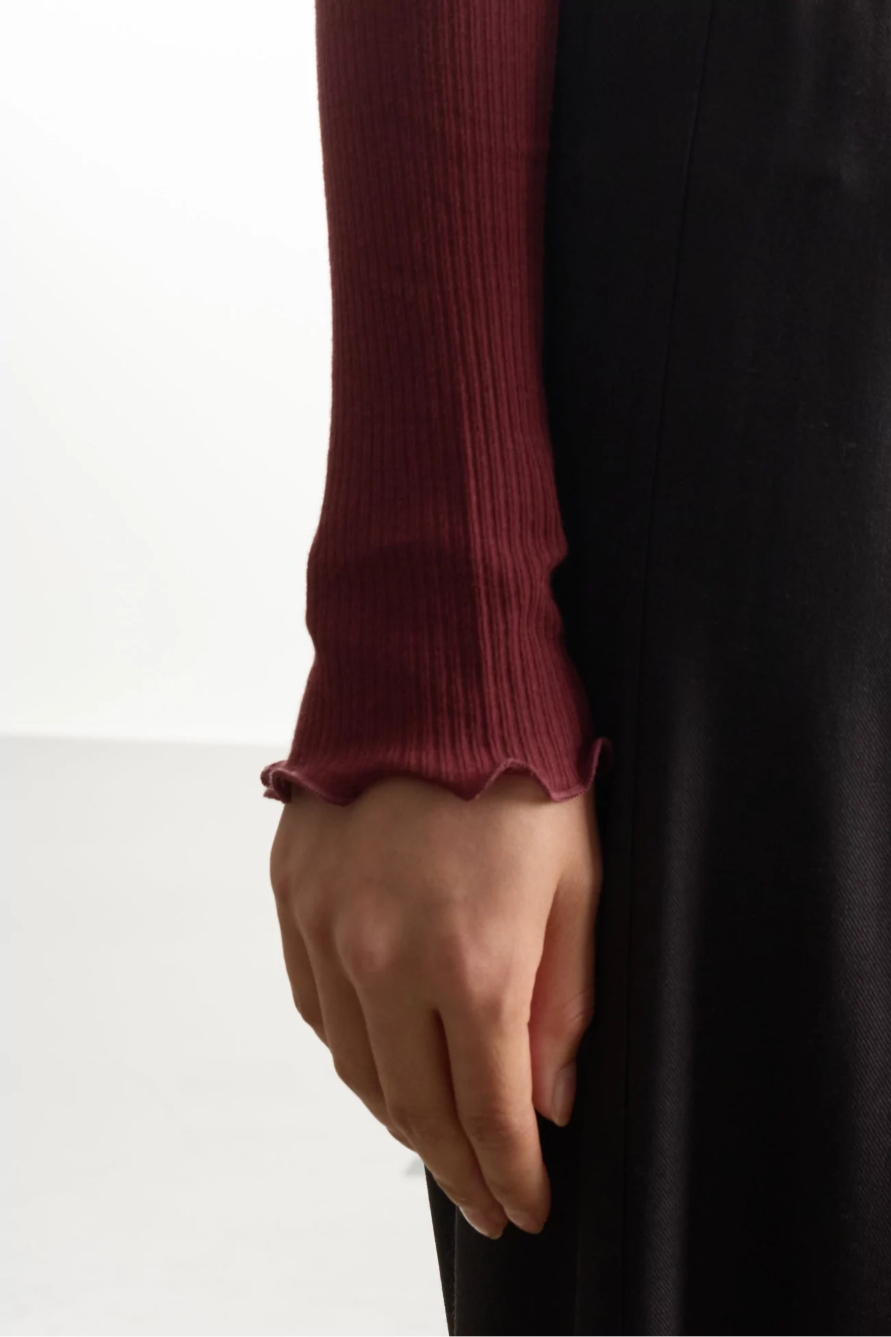 Ribbed Organic Cotton Pama Tee – Nara Red | Centre Commercial