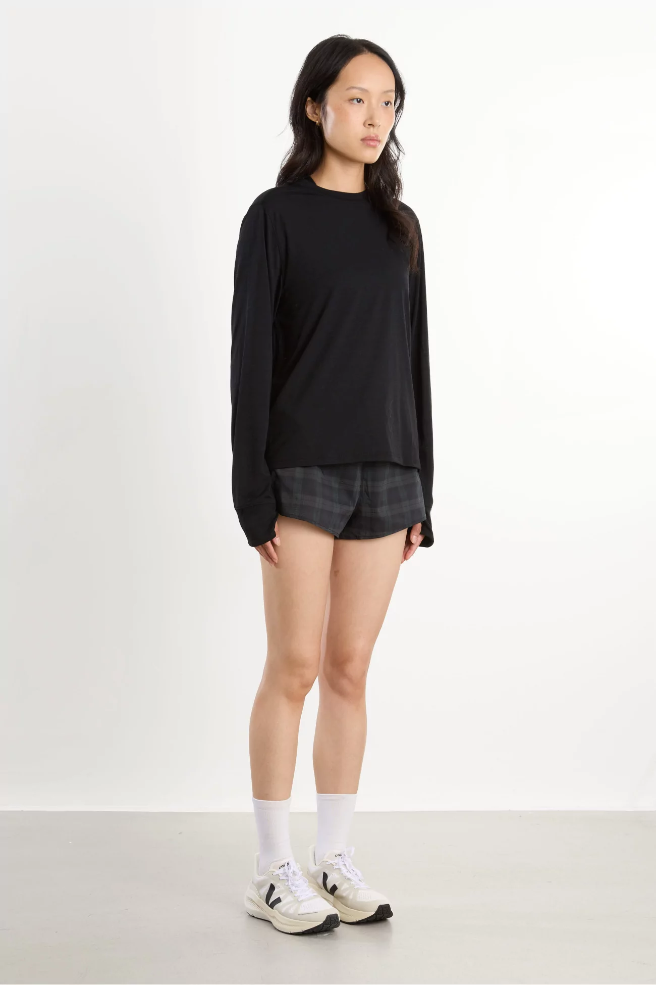 Women's Long Sleeve Running Joy T-Shirt – Washed Black | Centre Commercial