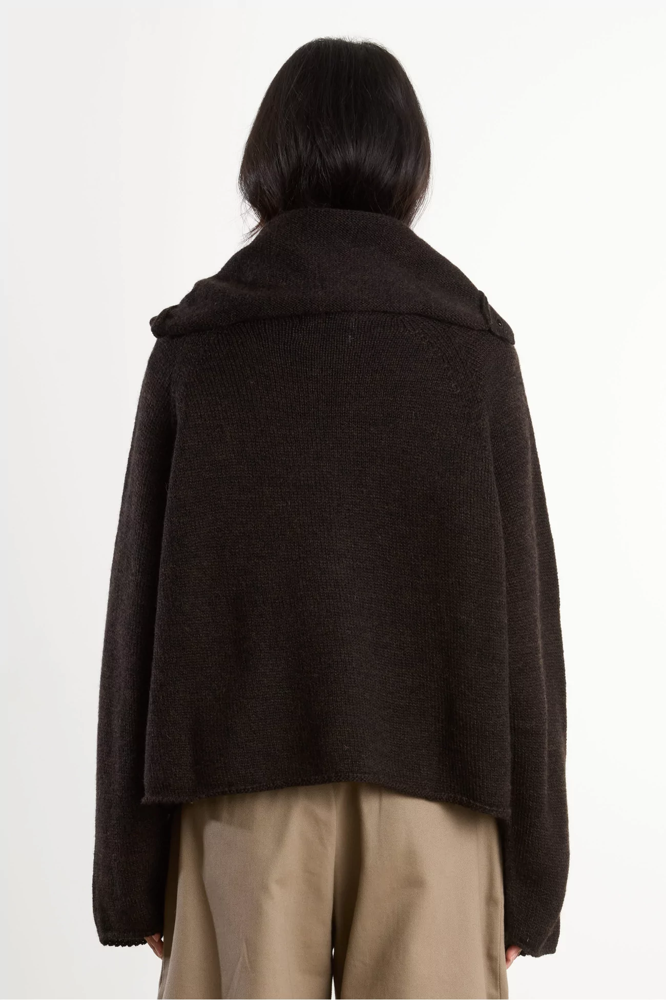 Lambswool Runaway Neck Jumper – Dark Brown | Centre Commercial