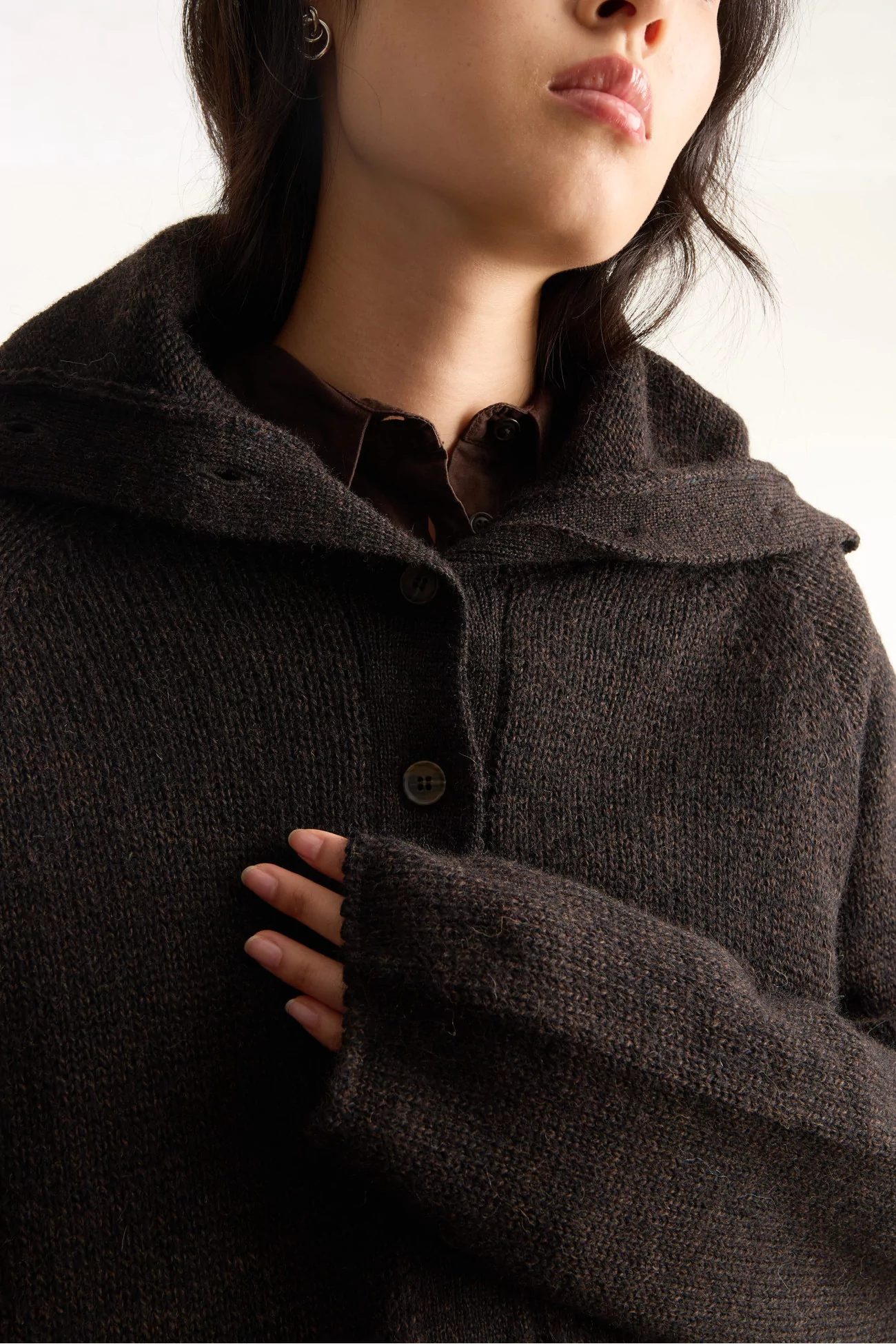 Lambswool Runaway Neck Jumper – Dark Brown | Centre Commercial