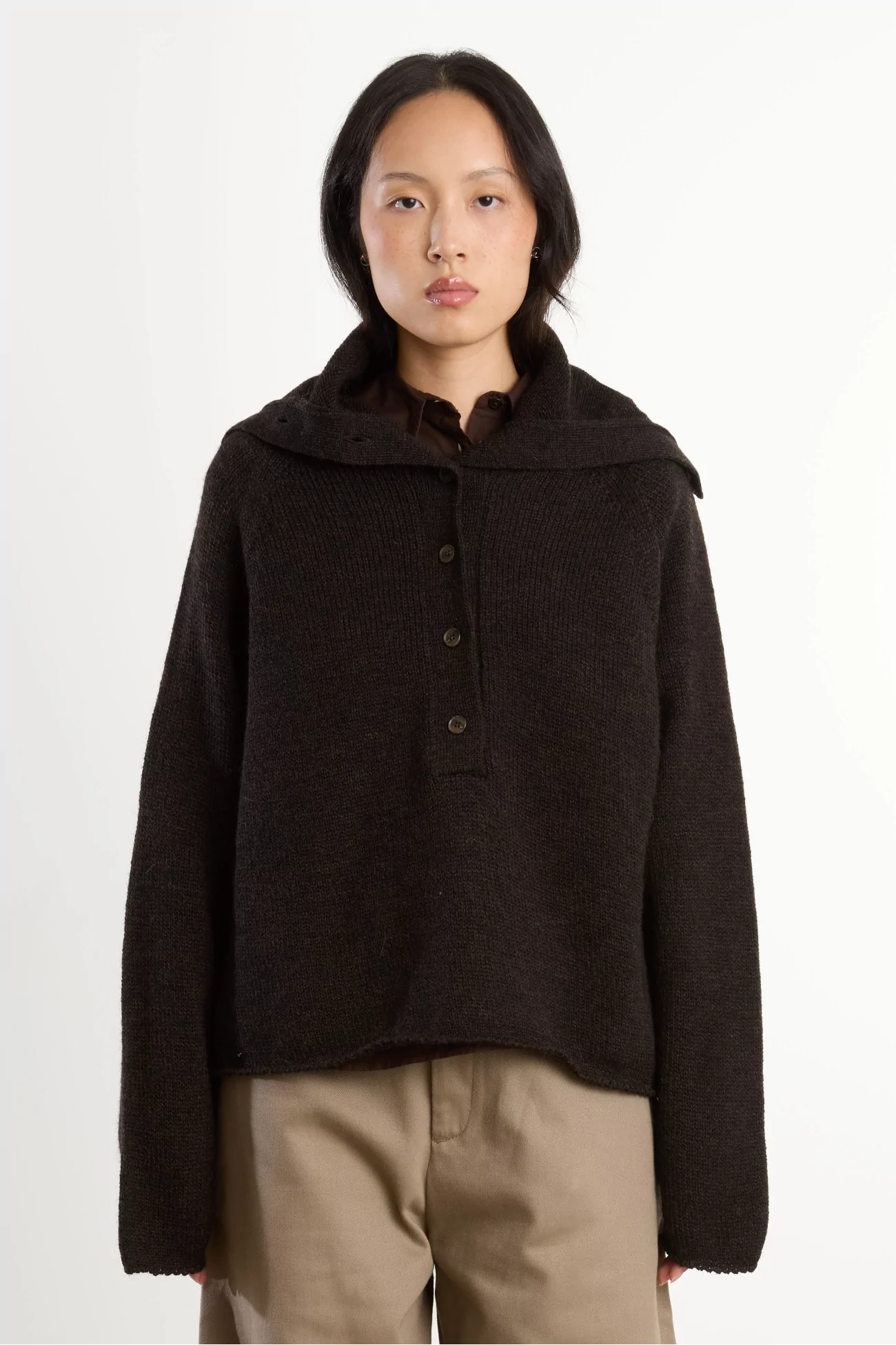 Pull Femme Laine d'Agneau Runaway Neck – Dark Brown | Centre Commercial