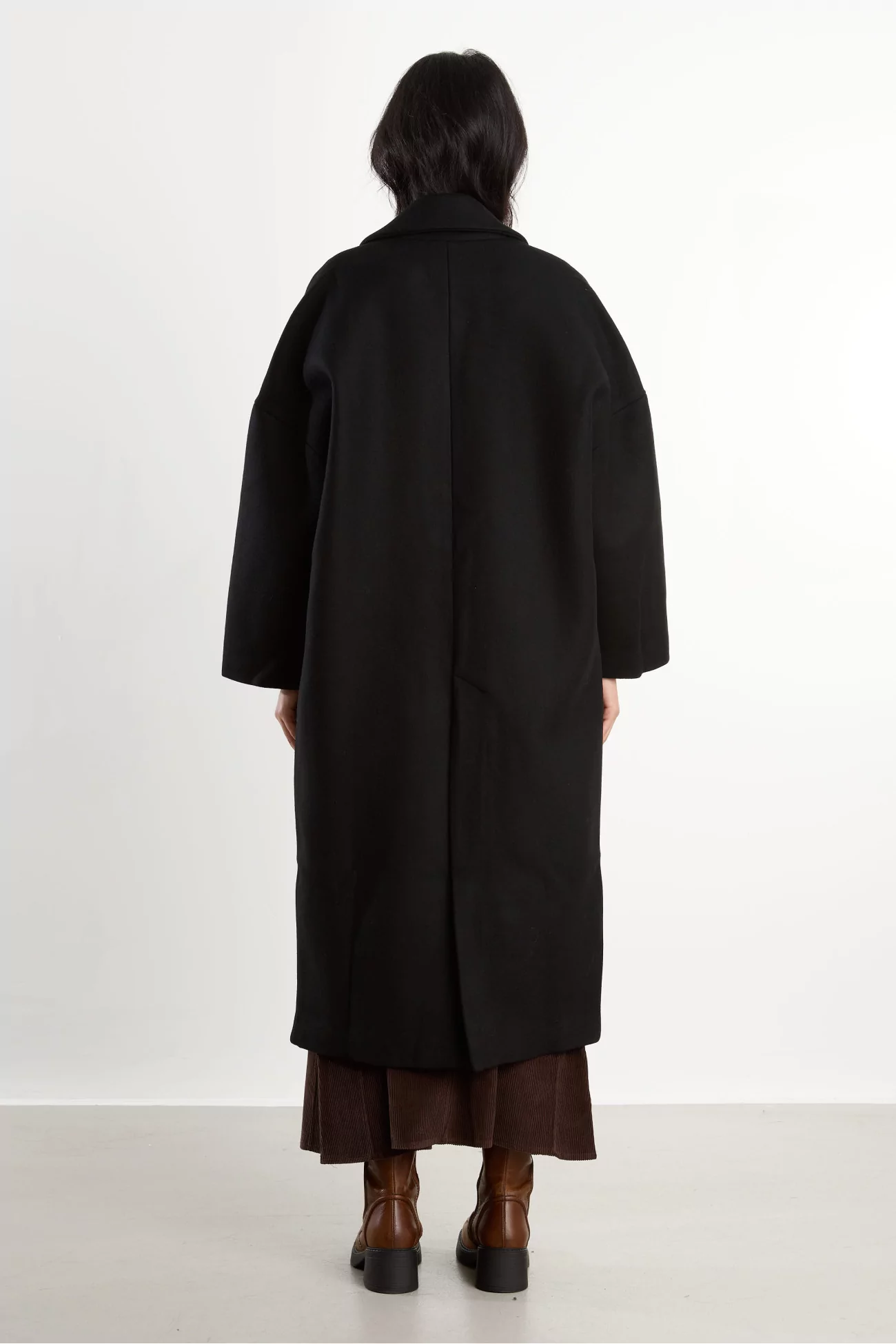Oversized Wool Cedar Coat – Black | Centre Commercial